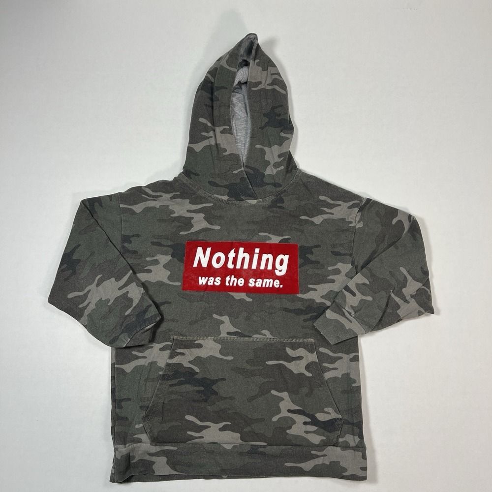 Zara boys' camo pullover hoodie "Nothing was the same" Size 8